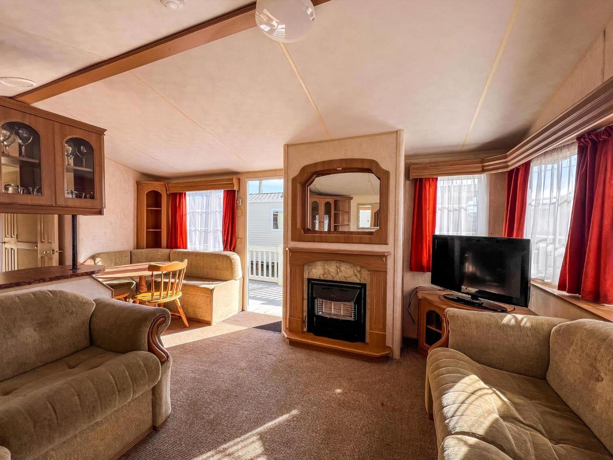 6 Berth Dog Friendly Caravan In Hunstanton, Minutes From The Beach Ref 13013L Eksteriør billede